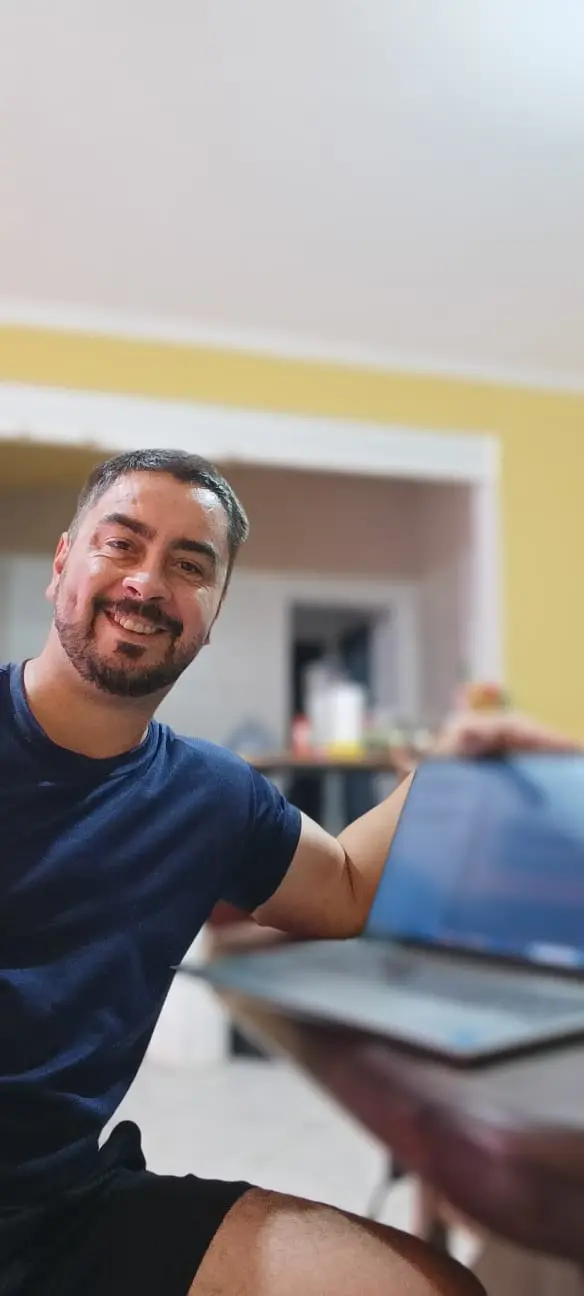 Maximiliano Alias - Desarrollador y Gendarme